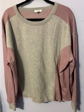 Two-Tone Crewneck Sweater in Heather Gray & Dusty Rose